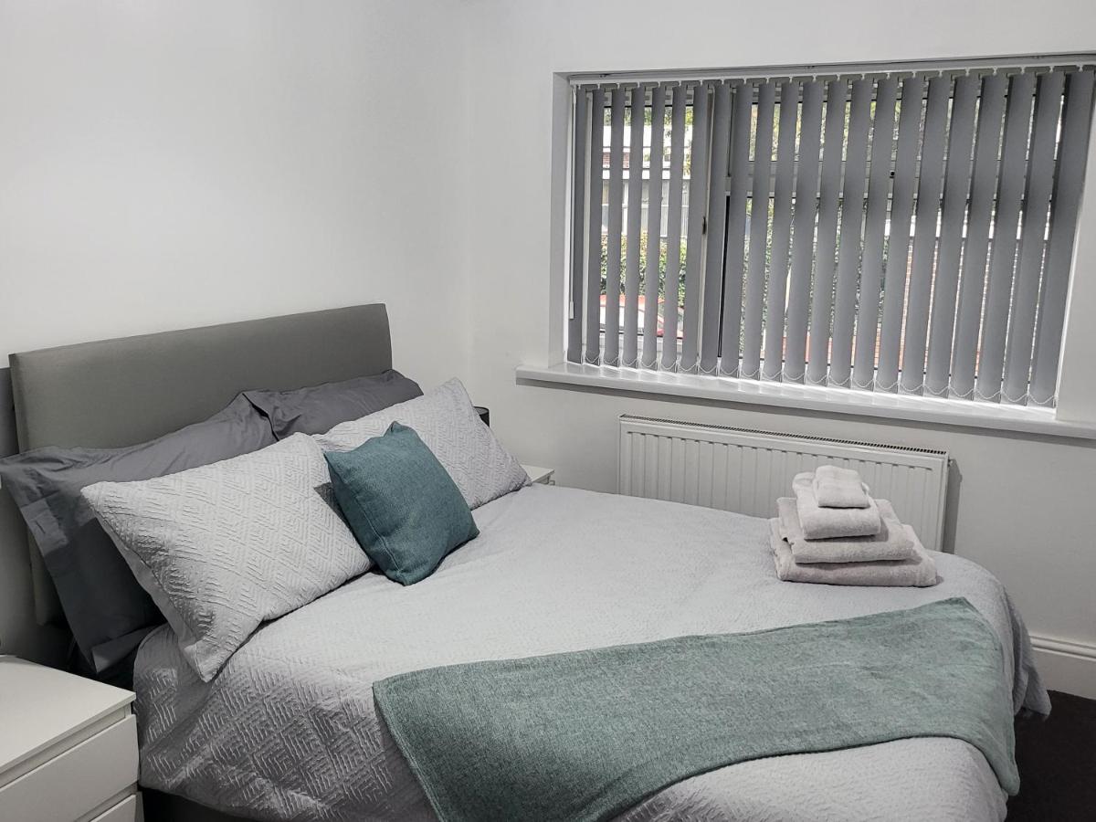 Spacious & Cosy Holiday Home In Manchester Exterior foto